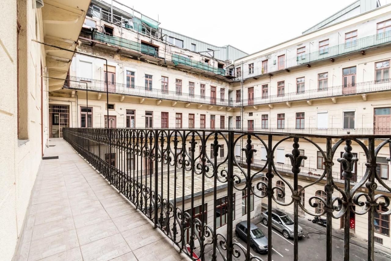 Castle Downtown Apartment Budapest Luaran gambar