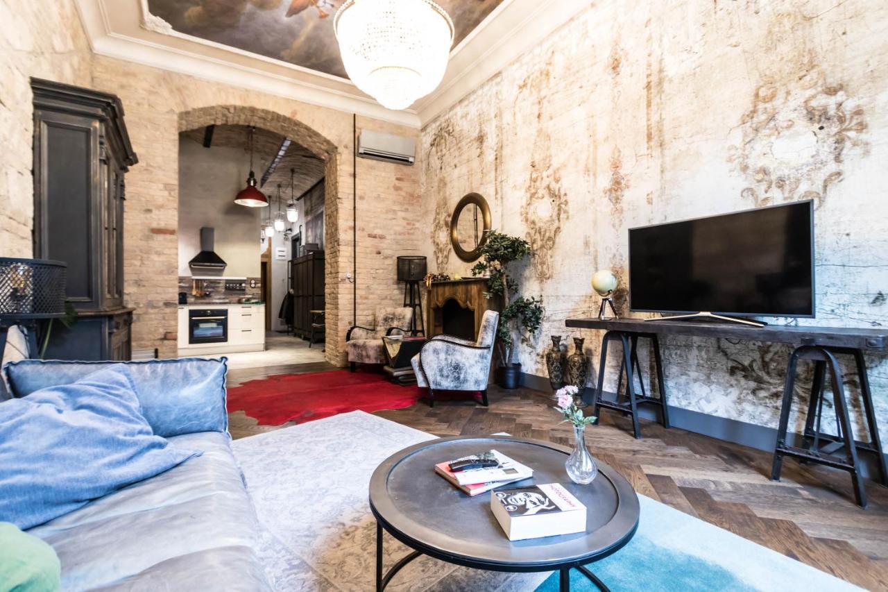 Castle Downtown Apartment Budapest Luaran gambar